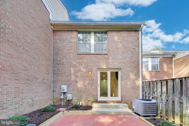8932 BARROWGATE CT, Potomac, MD 20854