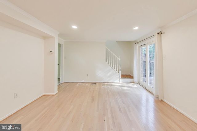 8932 BARROWGATE CT, Potomac, MD 20854