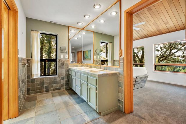 950 Oak Ridge Road, Los Gatos, CA 95033