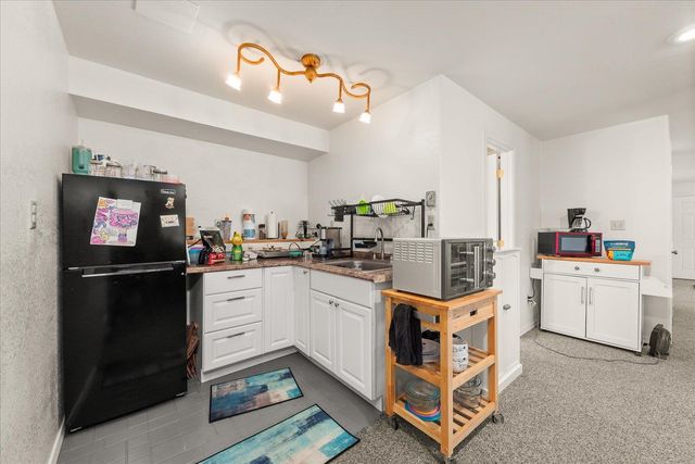 28413 N Selkirk View Dr, Chattaroy, WA 99003