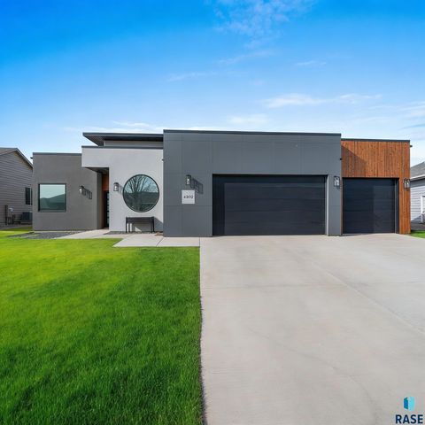 4309 N Ohio Ave Avenue, Sioux Falls, SD 57107