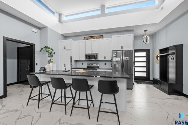 4309 N Ohio Ave Avenue, Sioux Falls, SD 57107