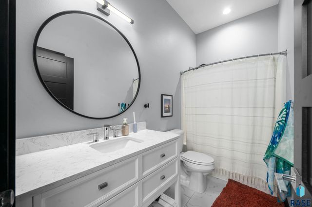 4309 N Ohio Ave Avenue, Sioux Falls, SD 57107