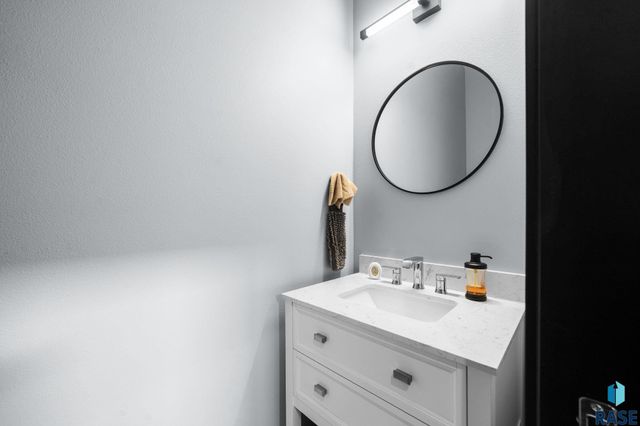 4309 N Ohio Ave Avenue, Sioux Falls, SD 57107