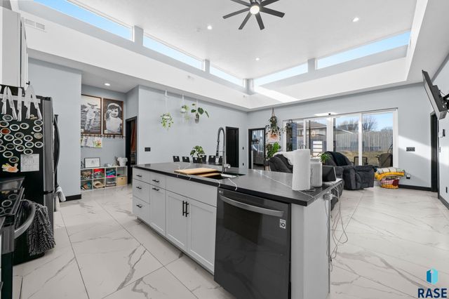 4309 N Ohio Ave Avenue, Sioux Falls, SD 57107