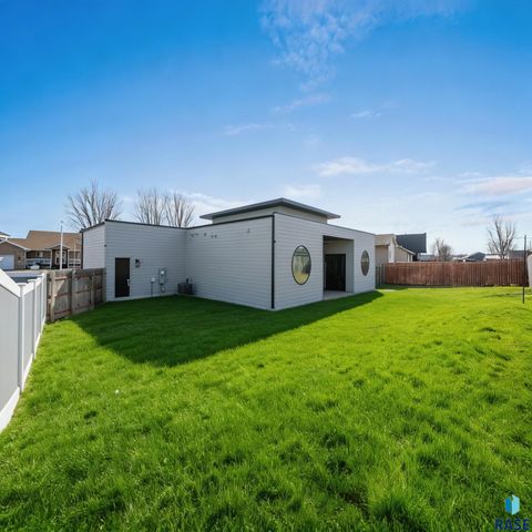 4309 N Ohio Ave Avenue, Sioux Falls, SD 57107