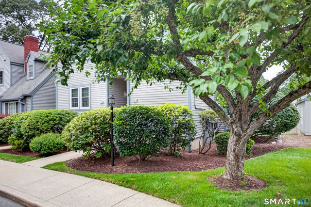 85 Gate Ridge Road 85, Fairfield, CT 06825