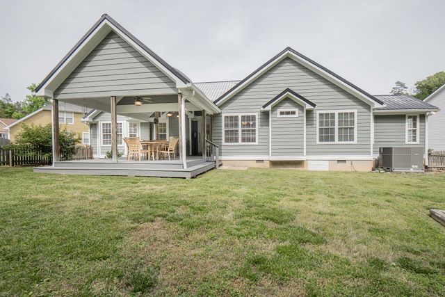 5683 Crooked Creek Drive, Ooltewah, TN 37363