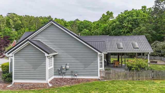 5683 Crooked Creek Drive, Ooltewah, TN 37363