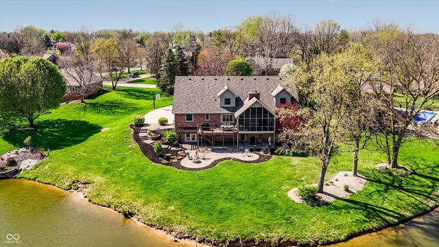 1017 Silver Lake Circle, Greenwood, IN 46142