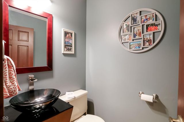 1017 Silver Lake Circle, Greenwood, IN 46142