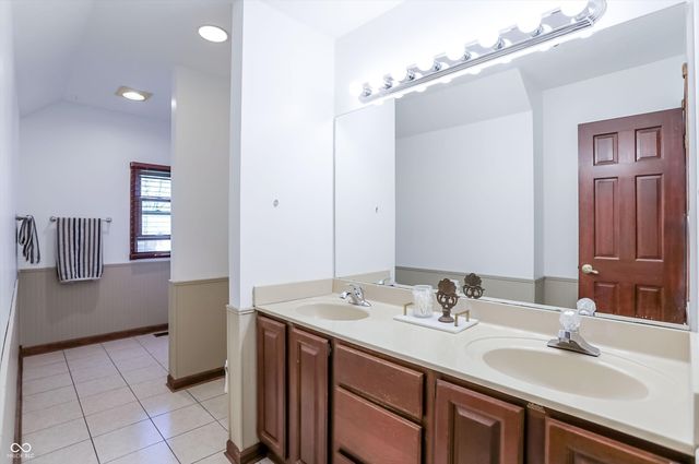 1017 Silver Lake Circle, Greenwood, IN 46142