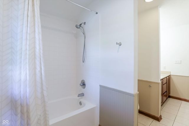 1017 Silver Lake Circle, Greenwood, IN 46142