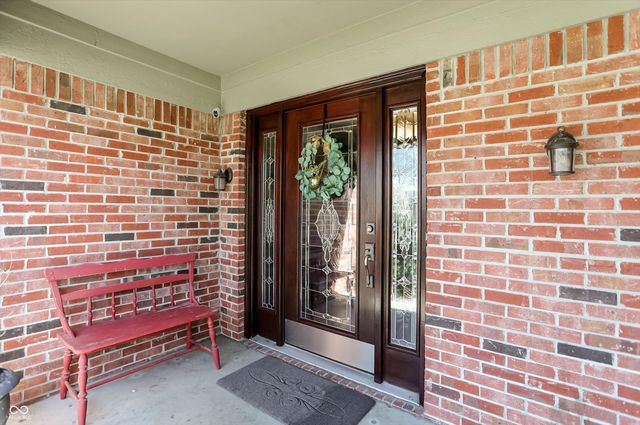 1017 Silver Lake Circle, Greenwood, IN 46142
