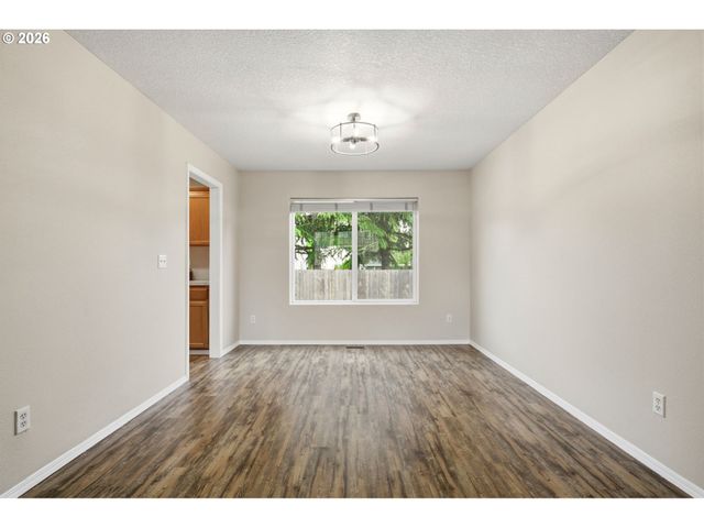 2346 N IRVINE St, Cornelius, OR 97113