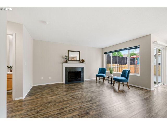 2346 N IRVINE St, Cornelius, OR 97113