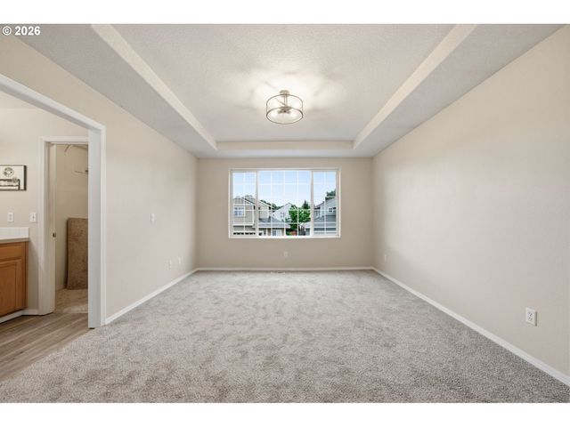 2346 N IRVINE St, Cornelius, OR 97113