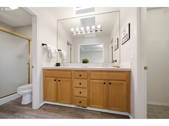 2346 N IRVINE St, Cornelius, OR 97113