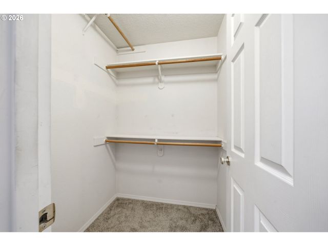 2346 N IRVINE St, Cornelius, OR 97113