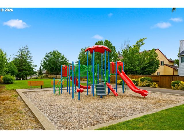 2346 N IRVINE St, Cornelius, OR 97113