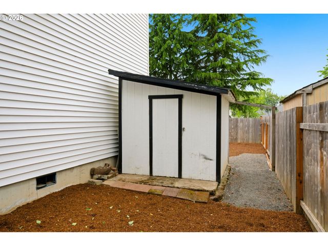 2346 N IRVINE St, Cornelius, OR 97113