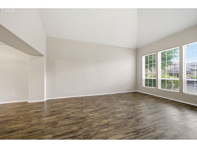 2346 N IRVINE St, Cornelius, OR 97113
