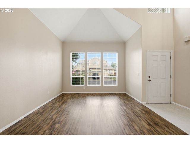 2346 N IRVINE St, Cornelius, OR 97113