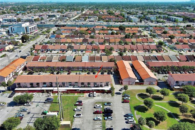 2162 W 60th St 14203, Hialeah, FL 33016