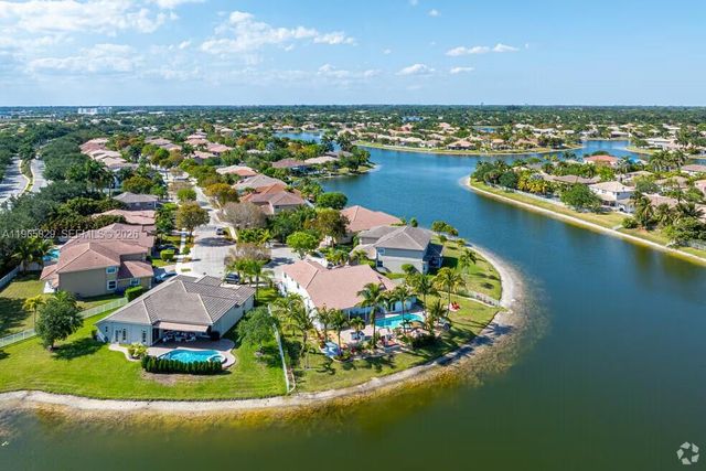 2162 W 60th St 14203, Hialeah, FL 33016