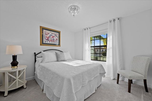 6013 Woods Edge Circle, Riviera Beach, FL 33410