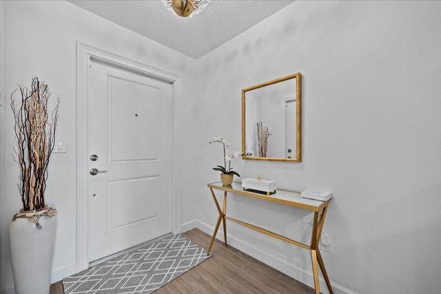 6013 Woods Edge Circle, Riviera Beach, FL 33410