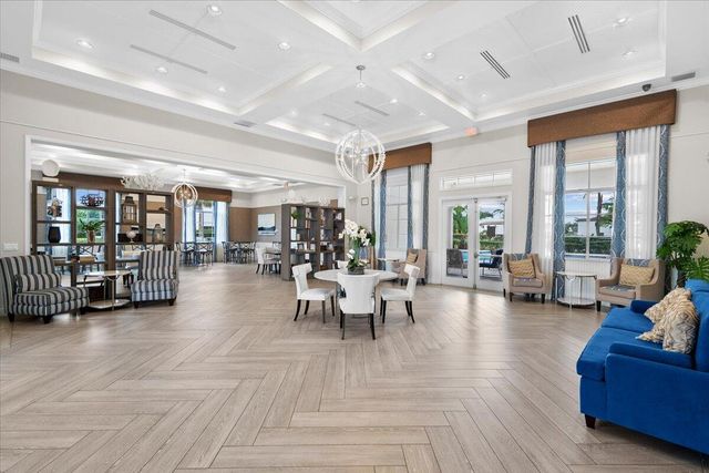 6013 Woods Edge Circle, Riviera Beach, FL 33410