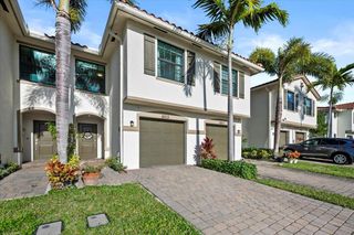 6013 Woods Edge Circle, Riviera Beach, FL 33410