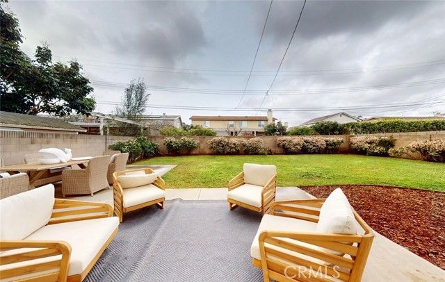 16561 Walnut Street, Fountain Valley, CA 92708