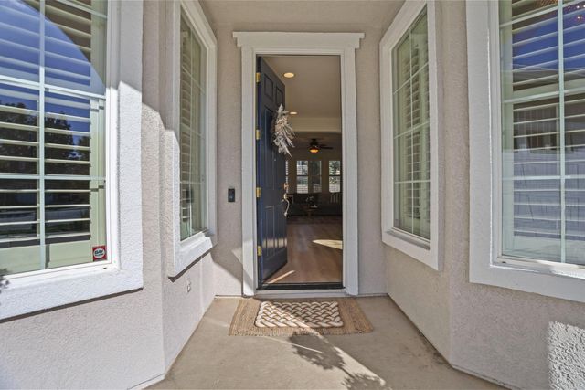 6324 Riverbank Cir, Stockton, CA 95219