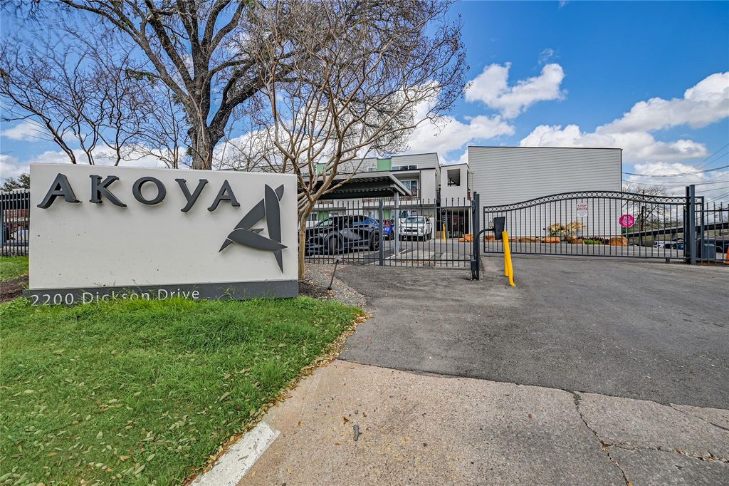 2200 Dickson DR 128, Austin, TX 78704