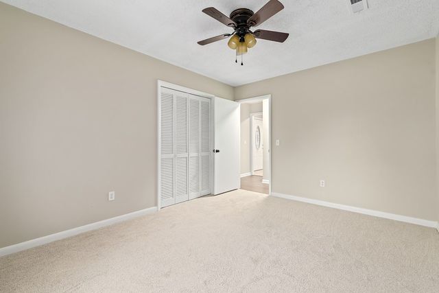 110 Vintage Ln, Enterprise, AL 36330