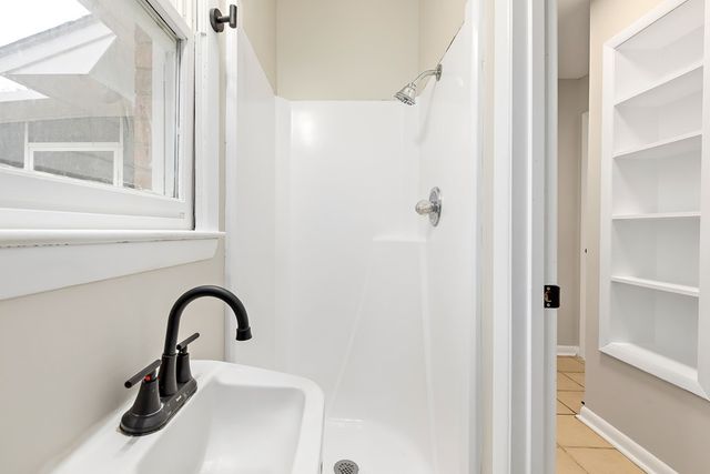 110 Vintage Ln, Enterprise, AL 36330