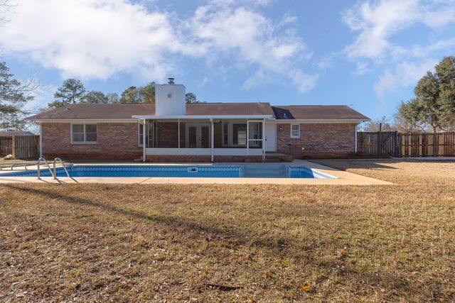 110 Vintage Ln, Enterprise, AL 36330