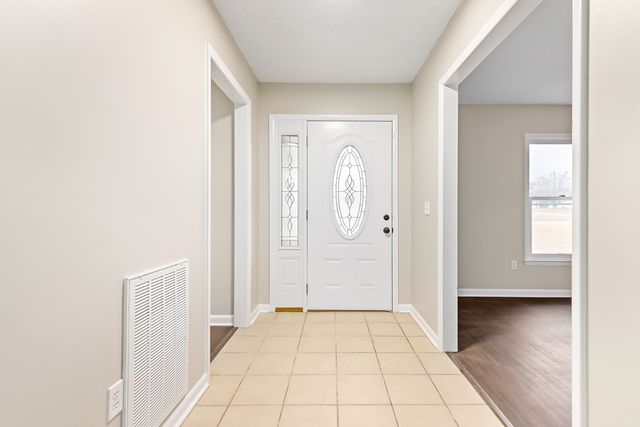 110 Vintage Ln, Enterprise, AL 36330