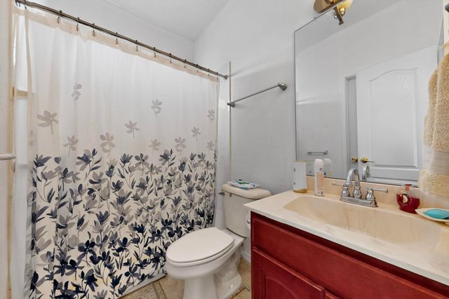 4013 Huron Drive NE, Rio Rancho, NM 87144