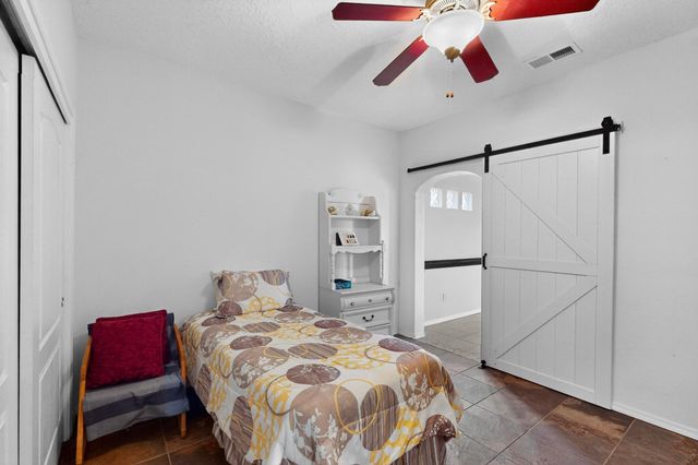 4013 Huron Drive NE, Rio Rancho, NM 87144