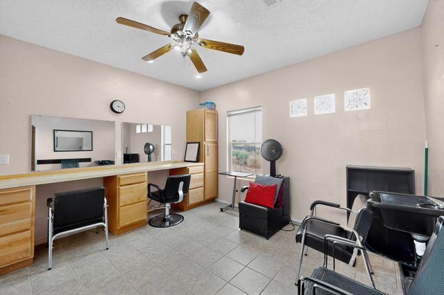 4013 Huron Drive NE, Rio Rancho, NM 87144