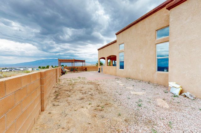 4013 Huron Drive NE, Rio Rancho, NM 87144