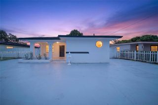 6161 E 4th Ave, Hialeah, FL 33013