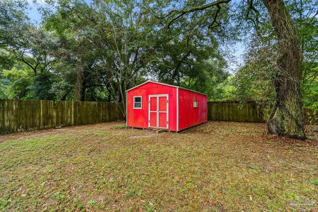 4305 Galt City Rd, Milton, FL 32583