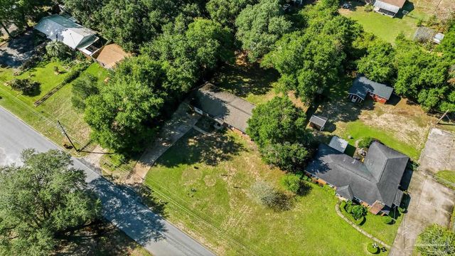 4305 Galt City Rd, Milton, FL 32583