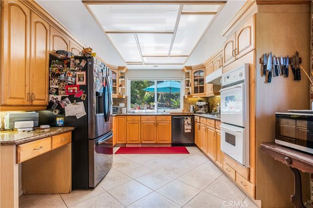 3636 Dellvale Place, Encino, CA 91436