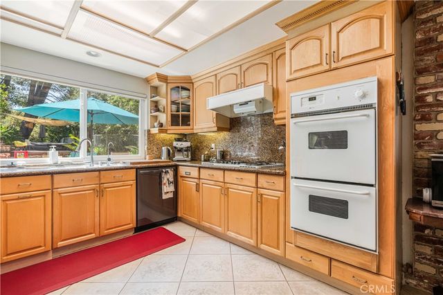 3636 Dellvale Place, Encino, CA 91436