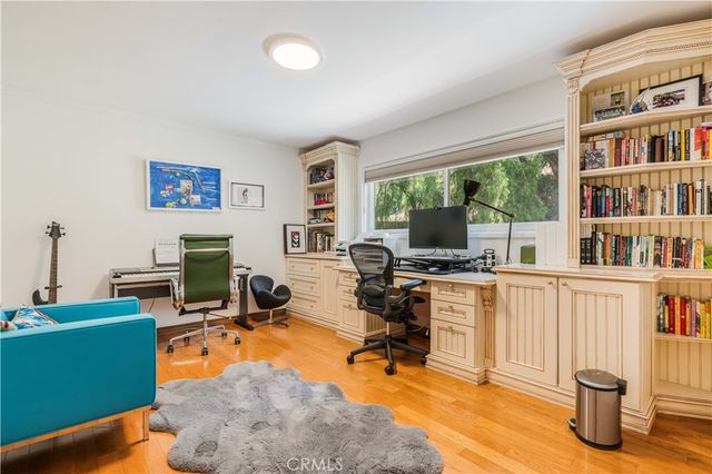 3636 Dellvale Place, Encino, CA 91436
